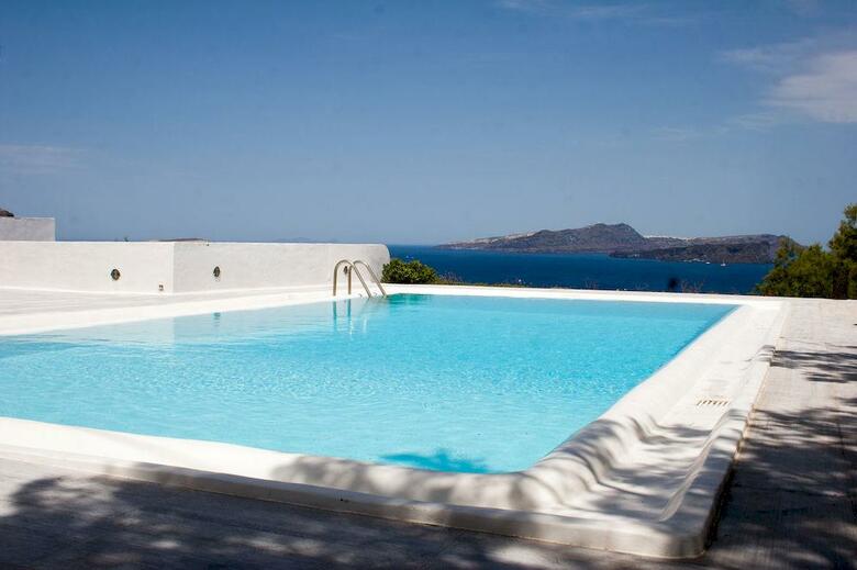 Ambassador Aegean Luxury Hotel And Suites