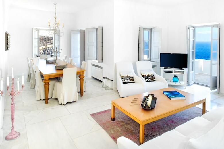Ambassador Aegean Luxury Hotel And Suites