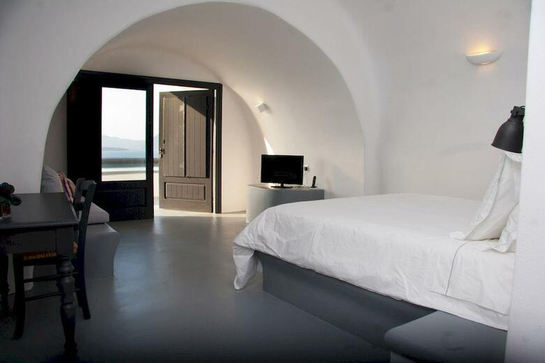 Ambassador Aegean Luxury Hotel And Suites