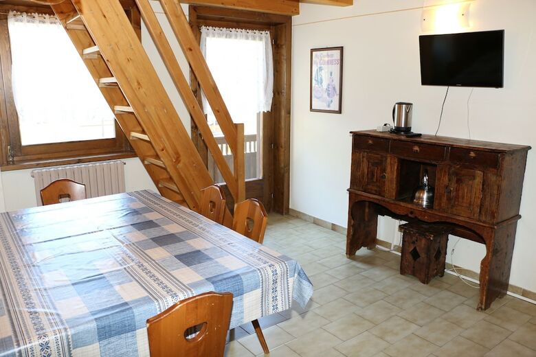 Roulette Apartments