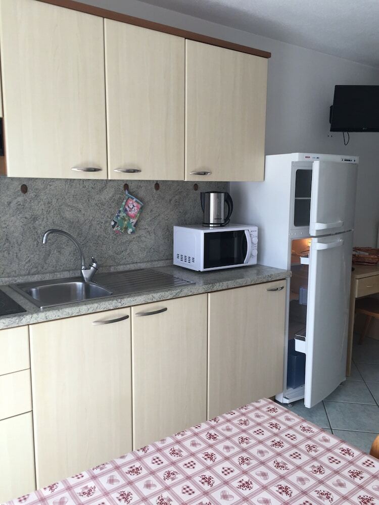 Roulette Apartments