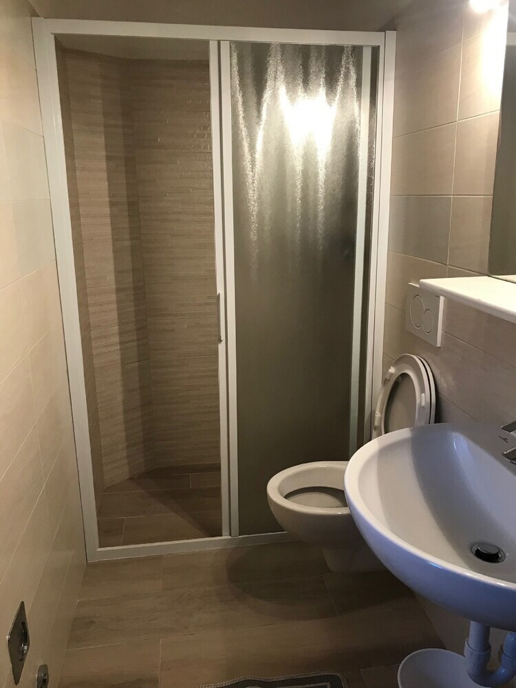Roulette Apartments