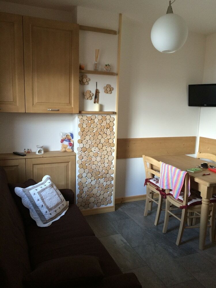 Roulette Apartments