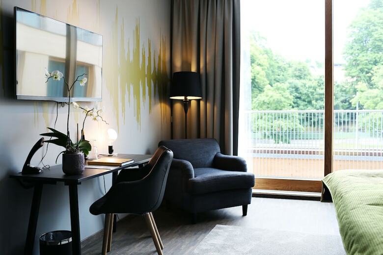 Pop House Hotel