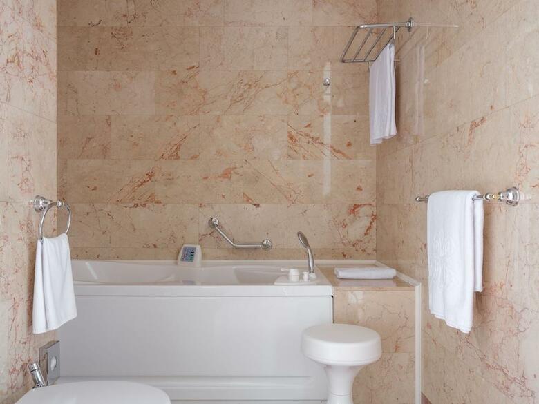 Hotel National, A Luxury Collection Hotel, Moscow