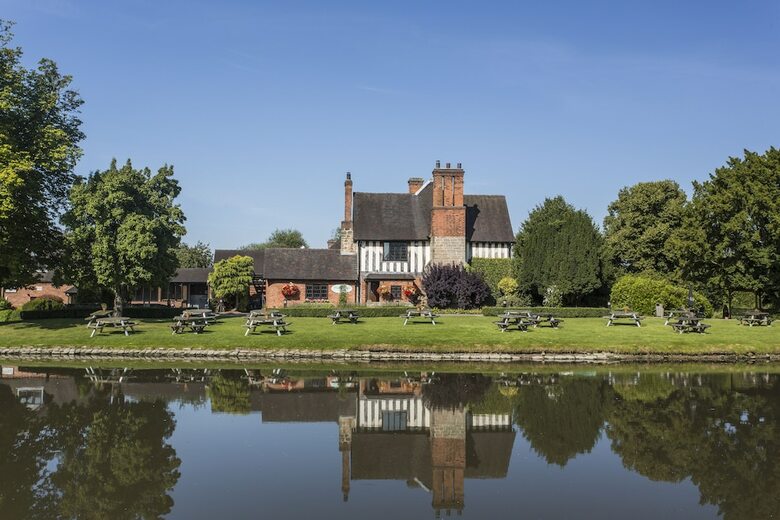 Hotel The Moat House