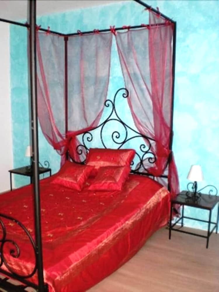 Hotel Ilargi