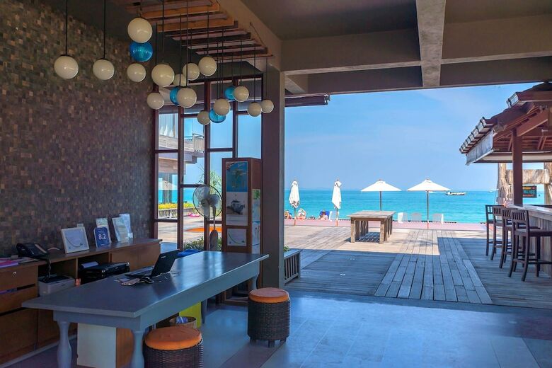 Apartamento Baan Ploy Sea