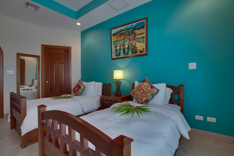 Grand Caribe Belize