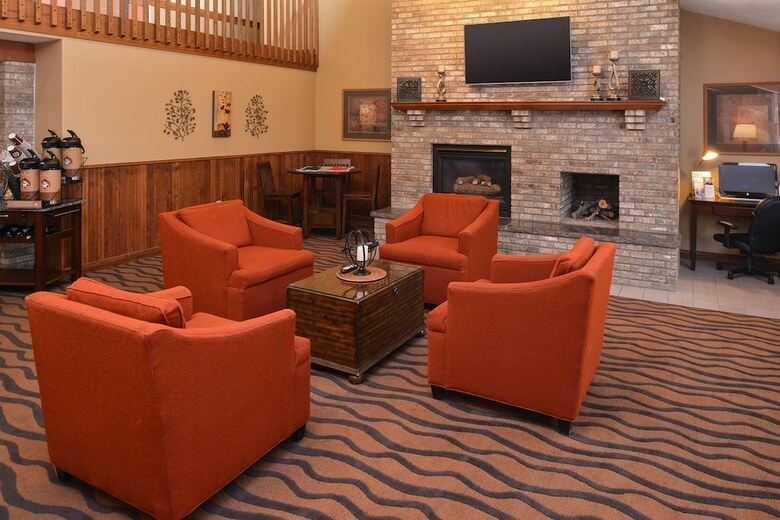 Hotel Americinn By Wyndham St. Cloud