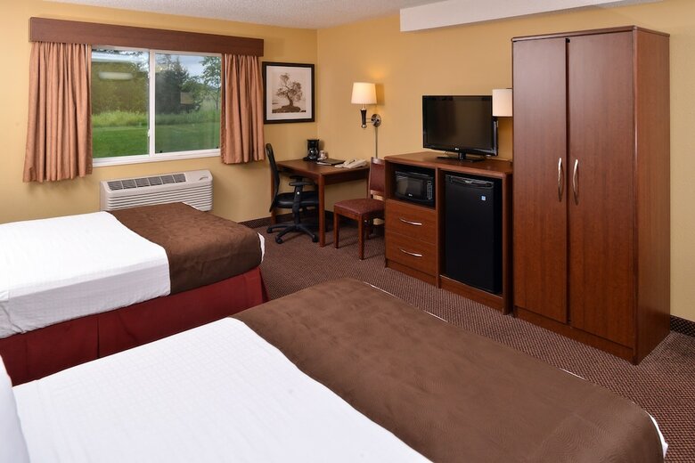Hotel Americinn By Wyndham St. Cloud