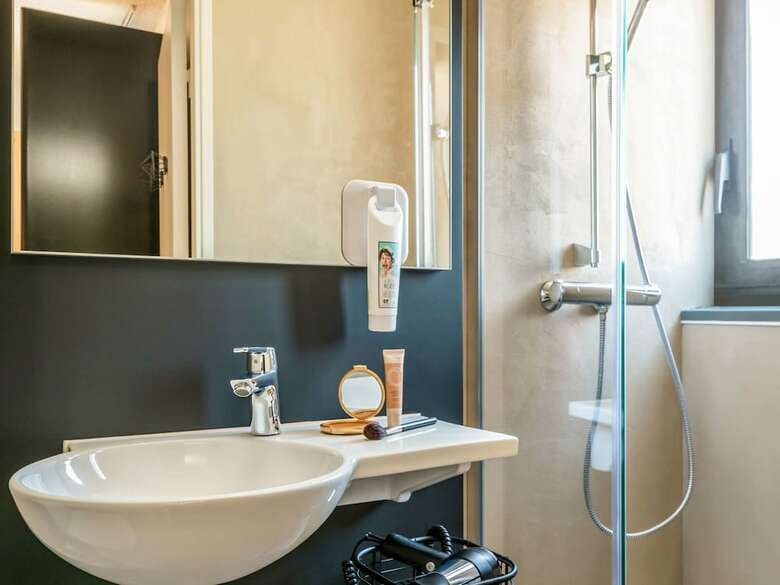 Hotel Ibis Styles Boulogne Centre Cath�drale