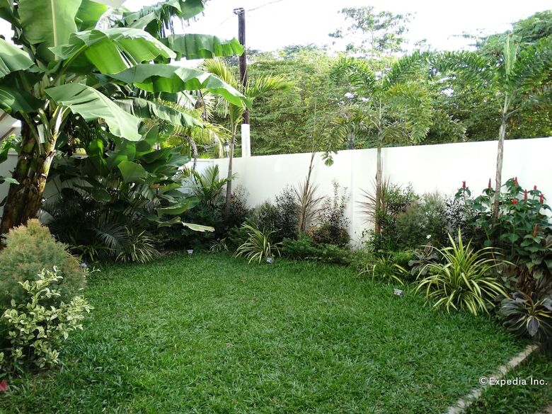 Hotel Ipil Suites Puerto Princesa