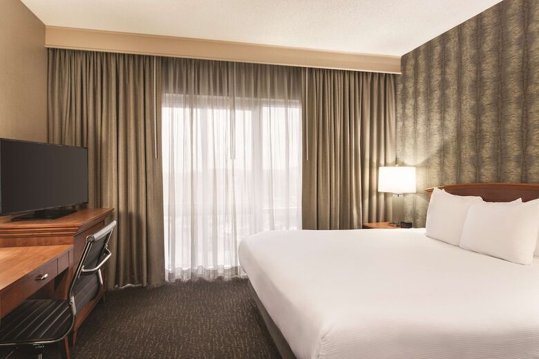 Hotel Embassy Suites Nashville South/cool Springs