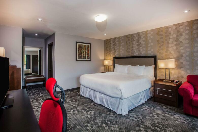 Hotel Ramada By Wyndham Jacksons Point