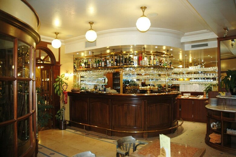Hotel La Porte de France
