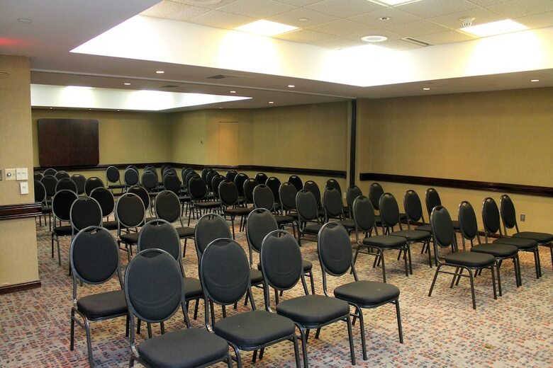 Doubletree Suites By Hilton Hotel Dayton - Miamisburg