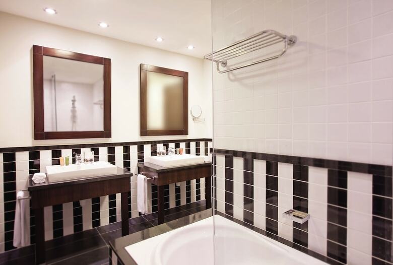 Movenpick Hotel Apartments Al Mamzar Dubai