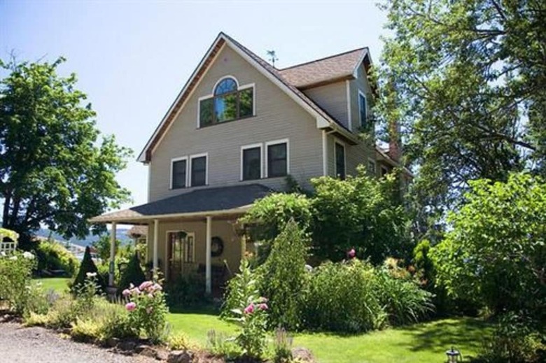 Husum Highlands Bed And Breakfast