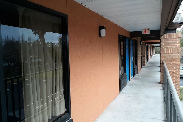 Motel Super Value Inn