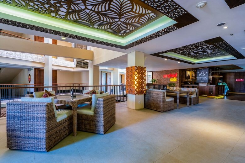 Vouk Hotel & Suites