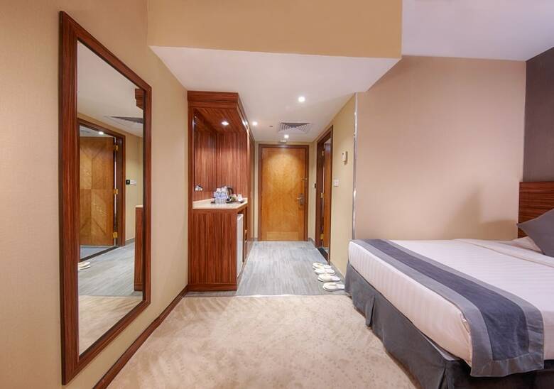 Hotel Al Safwah Royale Orchid
