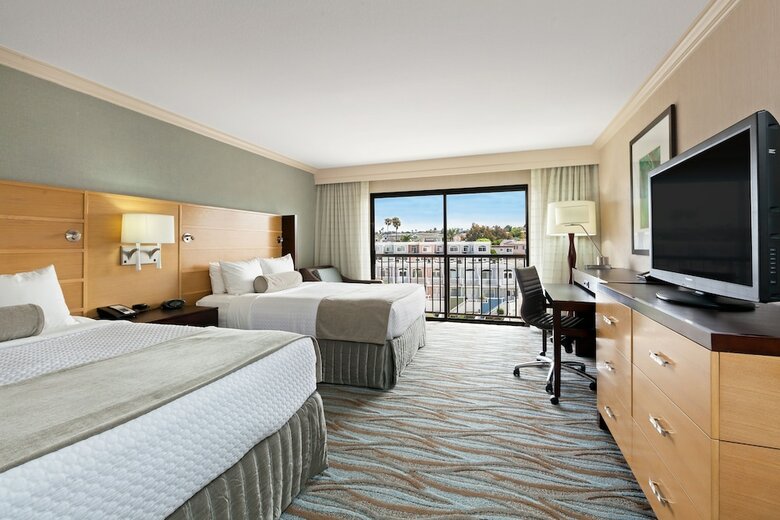 Hotel Crowne Plaza Redondo Beach And Marina