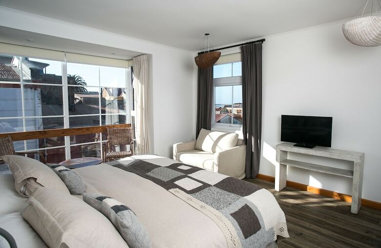 Aparthotel Casa Galos Hotel & Lofts