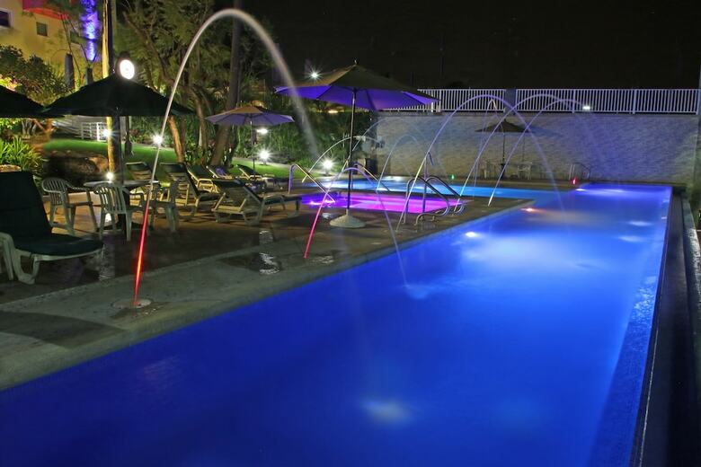 Holiday Inn Express Hotel & Suites Cuernavaca