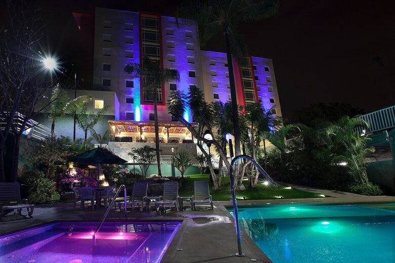 Holiday Inn Express Hotel & Suites Cuernavaca