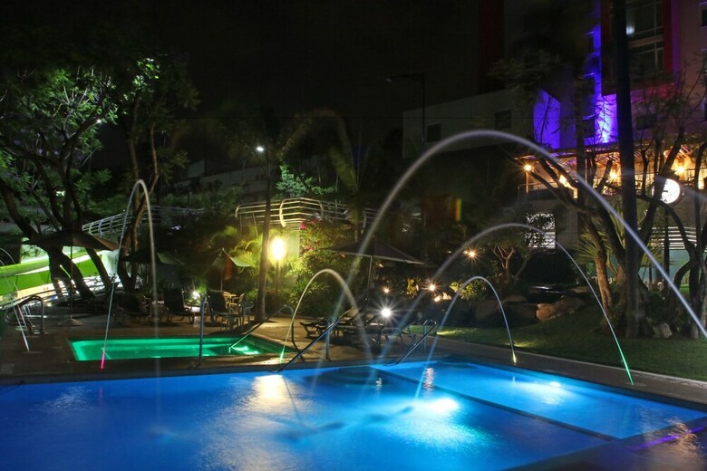 Holiday Inn Express Hotel & Suites Cuernavaca