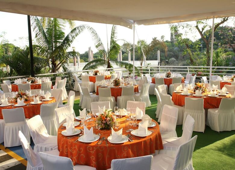 Holiday Inn Express Hotel & Suites Cuernavaca