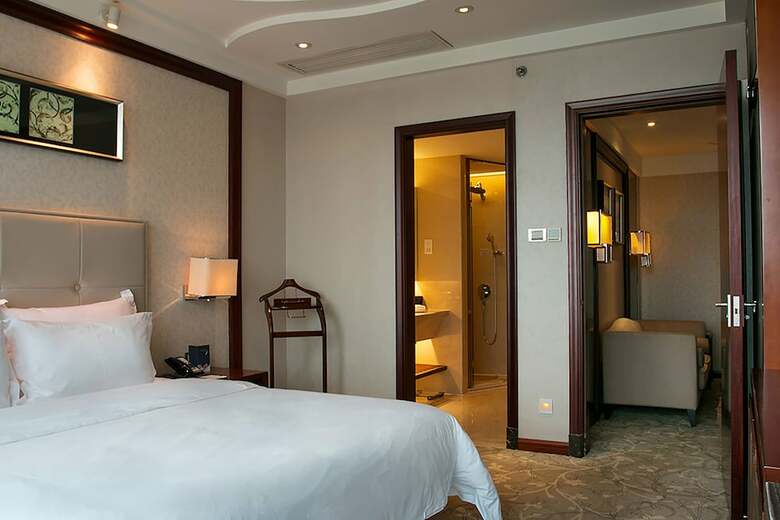 Cavan Hotel