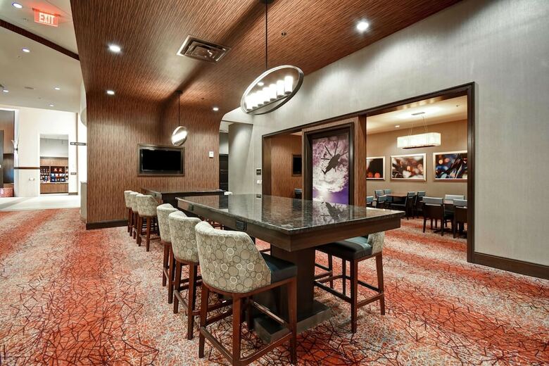Hotel Embassy Suites Springfield