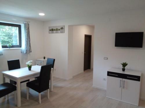 Hostal Guesthouse Matija