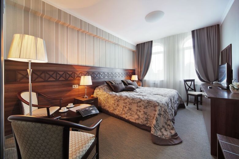 Palais Royal Hotel