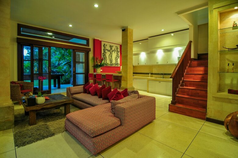 Villa Arwana Estate