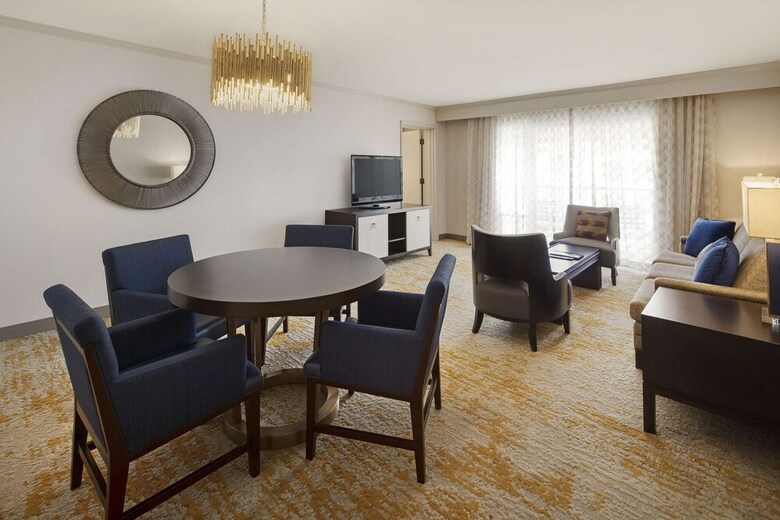 Hotel Doubletree By Hilton Ontario Airport
