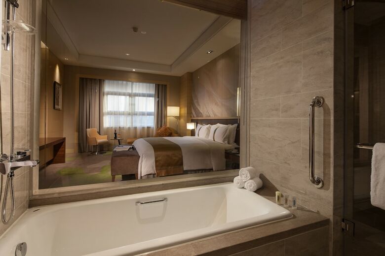 Hotel Holiday Inn Qingdao Expo