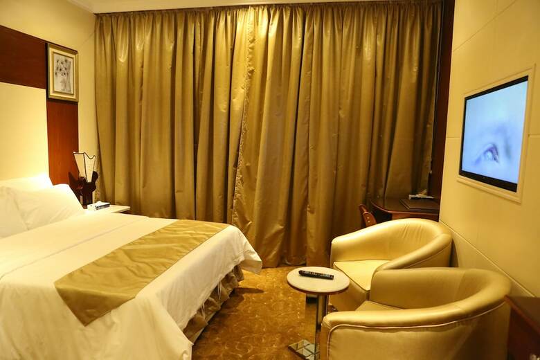 Madareem Crown Hotel