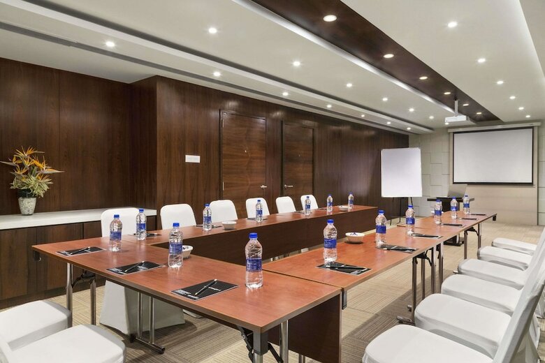 Hotel Ramada Encore By Wyndham Bangalore Domlur