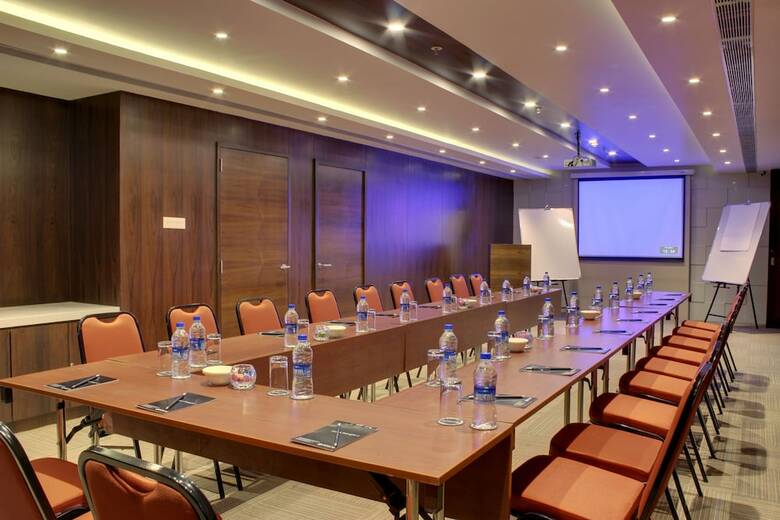 Hotel Ramada Encore By Wyndham Bangalore Domlur