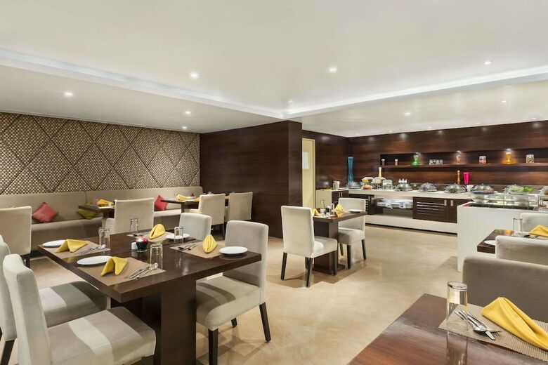 Hotel Ramada Encore By Wyndham Bangalore Domlur