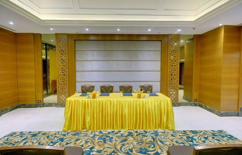 Hotel Lemon Tree Premier The Atrium, Ahmedabad