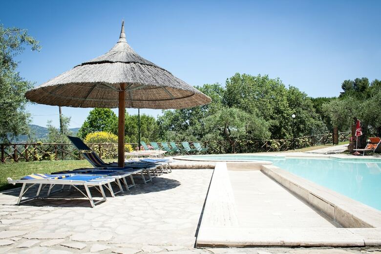 Camping Villaggio Cerquestra