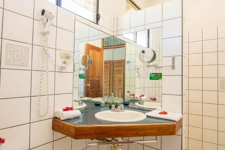 Hotel Colinas Del Sol