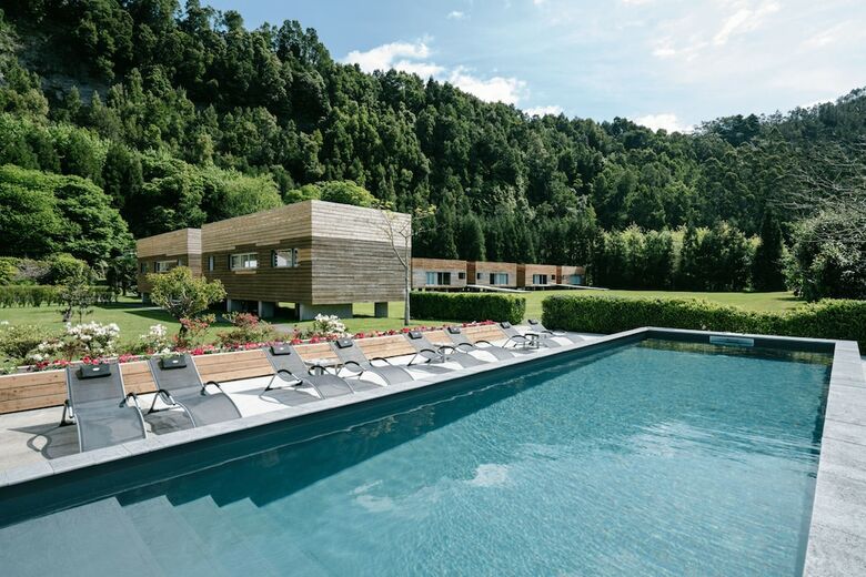 Apartamentos Furnas Lake Villas