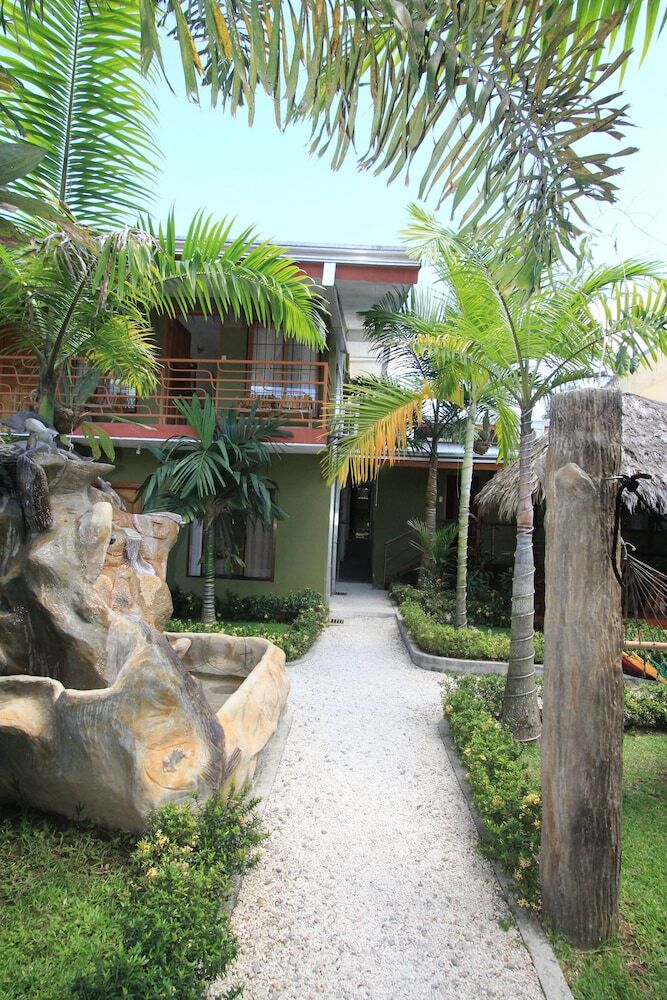 Hostal Arenal Hostel Resort