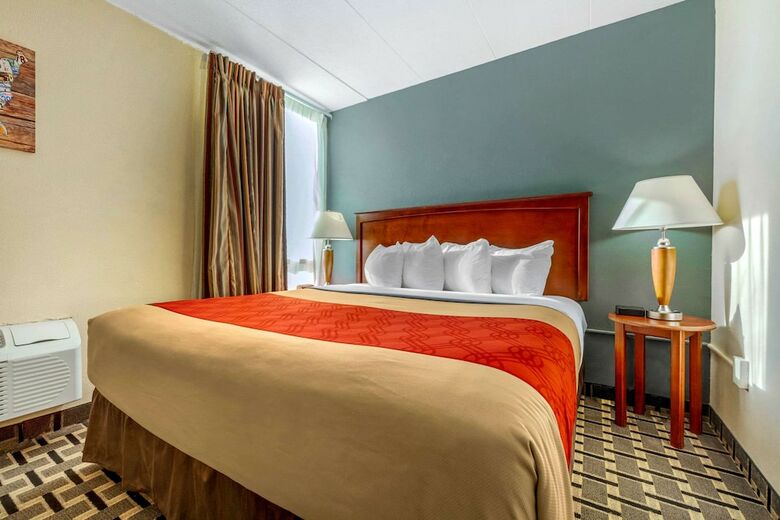 Motel Econo Lodge Inn & Suites