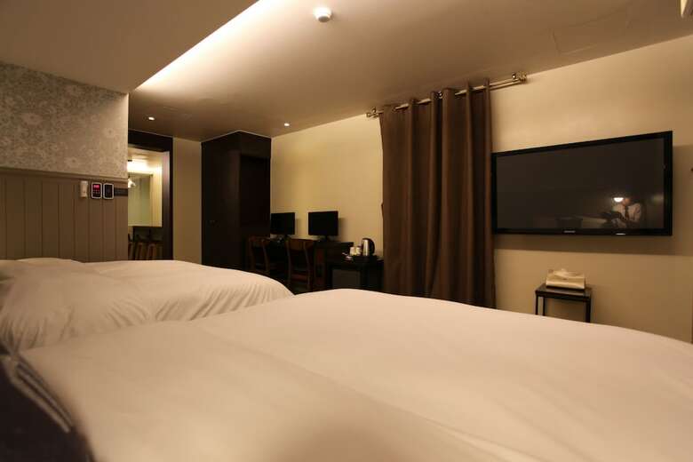 Lin Hotel